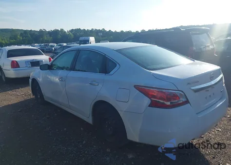 2013 Nissan Altima 2.5 S z USA, uszkodzony, nr VIN 1N4AL3AP5DN460441